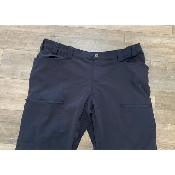 Duluth Trading Co Flexpedition Mens 44X30 Relaxed Fit Black Stretch Cargo Pants - Picture 2 of 8